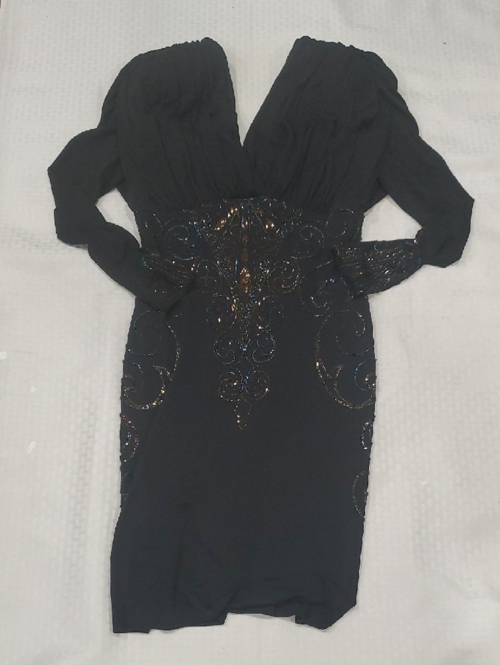 Lillie Rubin Black Long-Sleeve V-Neck Beaded Cocktail Dress - Picture 9 of 11